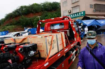 Image for China examines cockpit voice recorder from crashed airliner