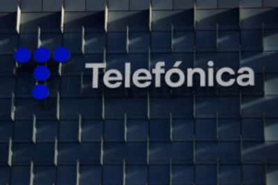 Image for Telefonica shares hit by concerns of government meddling in CEO change