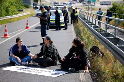 Image for Protesters disrupt start of German air industry showcase