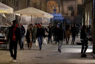 Image for Italy Oct jobless rate falls to 5.8%, lowest since 2007