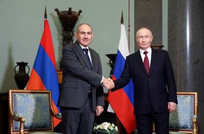 Image for Russia says Armenia's future in post-Soviet military and economic blocs must be settled soon