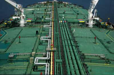 Image for Oil rallies on weaker dollar and Iran supply uncertainty