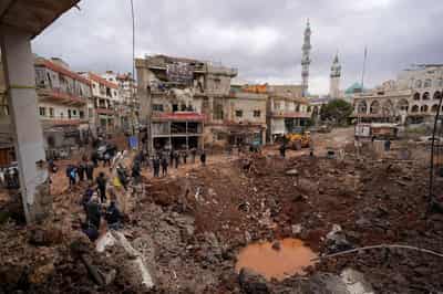 Image for Israel warns Lebanon of 'disastrous repercussions' as week's death toll nears 300