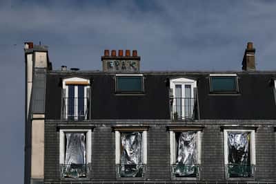 Image for Hot and stuck in Paris and London: homes not built for heat
