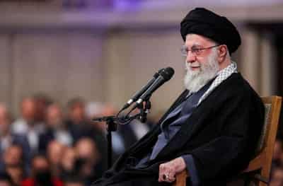 Image for New Trump warning as Iran cuts internet with protests across country