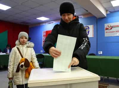 Image for West cries foul over Belarus election as Lukashenko eyes seventh term