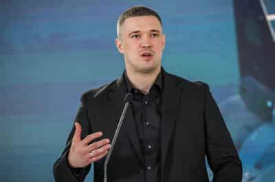 Image for Factbox-Who is Mykhailo Fedorov, Ukraine's fired defence minister calling for wartime elections?