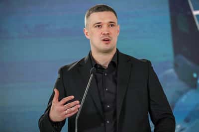 Image for Factbox-Who is Ukraine's Mykhailo Fedorov, the dismissed defence minister?