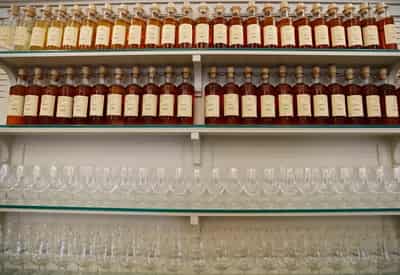 Image for Hennessy workers strike as France’s Macron urges Xi to drop China cognac tariffs