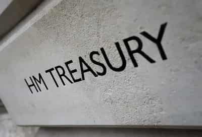 Image for Britain proposes new powers for banks in fight against fraudsters