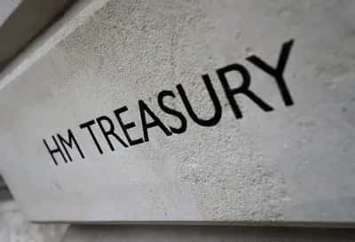 Image for Britain proposes new powers for banks in fight against fraudsters