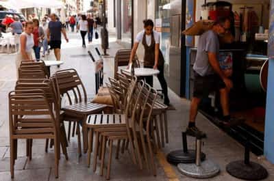 Image for Spain’s jobless fall below 3 million in May, lowest since 2008