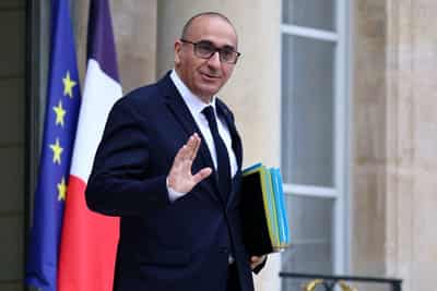 Image for Paris Fete de la Musique to go ahead Sunday despite heatwave, minister says