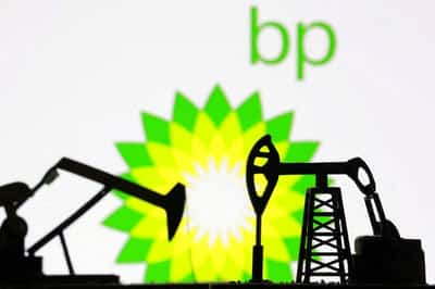 Image for Germany probes Klesch's planned purchase of BP refinery, reports Spiegel
