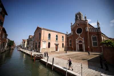 Image for Bezos and Sanchez arrive in Venice for marathon wedding party