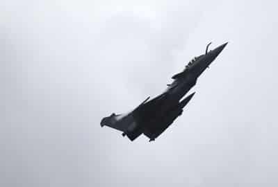 Image for Ukraine to buy Rafale jets, air defence systems under France deal