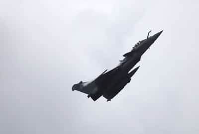 Image for Ukraine to buy Rafale jets, air defence systems under France deal