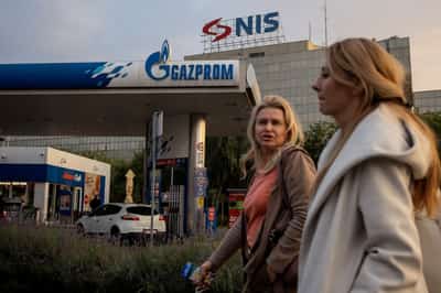 Image for Unknown Serbian group bids $2.35 billion for stake in Russian-owned oil firm NIS
