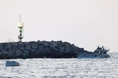 Image for Israel deports 37 French nationals on Gaza flotilla to Turkey, France says
