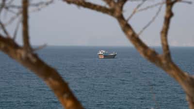 Image for US vows 'economic D-Day' as Iran threatens to halt all oil exports