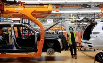Image for Stellantis vehicle shipments rise 10% in the second quarter led by North America