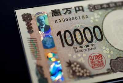 Image for Yen edges closer to intervention zone after BOJ rate decision