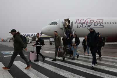 Image for Wizz Air reports annual profit above market estimates