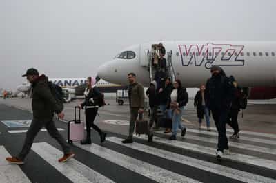 Image for Wizz Air reports annual profit above market estimates