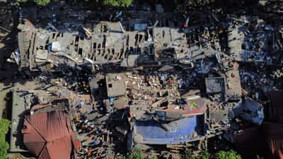 Image for Colombia earthquake death toll surges to 224 as search for survivors continues