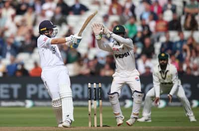 Image for Root takes charge, guiding England to series whitewash over Pakistan
