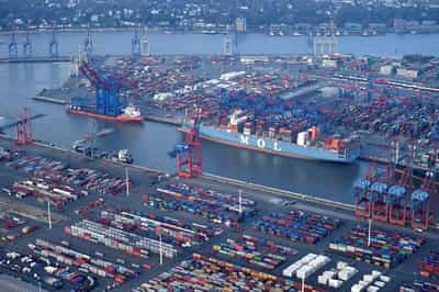 Image for German economy to underperform euro zone until 2026, EU forecasts