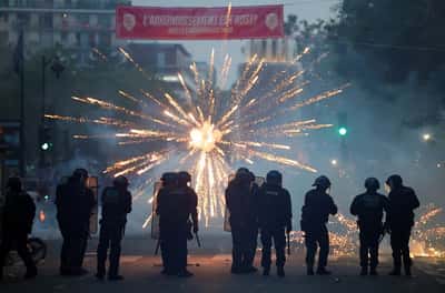 Image for Jubilant PSG supporters spill onto Paris streets, some clashes with police