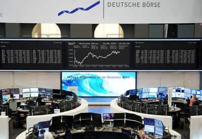 Image for Europe's STOXX 600 closes higher but gains limited by tech, defence
