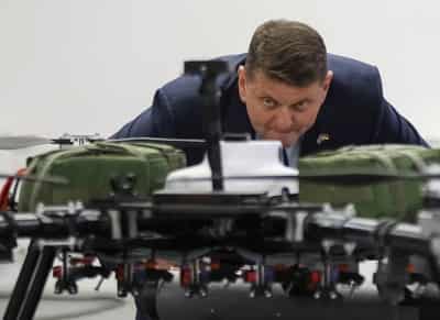 Image for Ex-army chief says Ukraine cannot hope for 'miracle' to restore 1991 borders