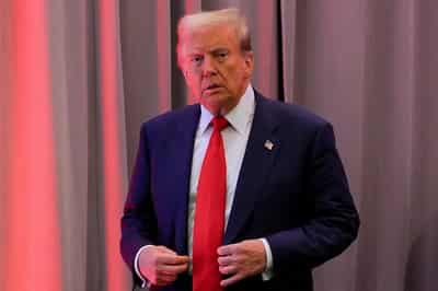 Image for Trump to attend Notre-Dame reopening in first foreign trip since election