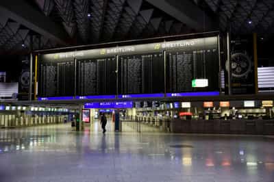 Image for Analysis-Easter travel warnings pile pressure on European airlines