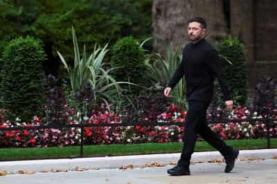 Image for Zelenskiy says current front lines should be the start for negotiations