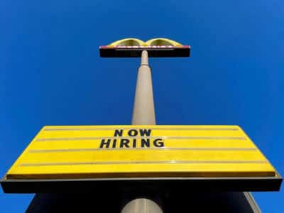 Image for U.S. producer prices fall in July; weekly jobless claims climb
