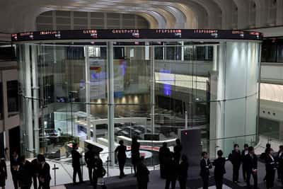 Image for Asia shares weaker, oil up; investors weigh Saudi-Houthi escalation
