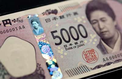 Image for Yen hits 40-year low as clock ticks on intervention
