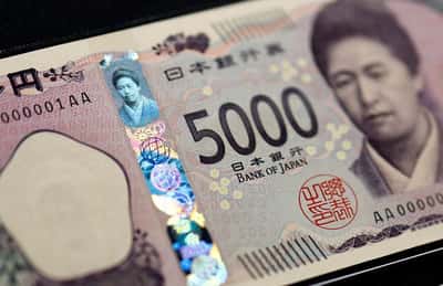 Image for Yen hits 40-year low as clock ticks on intervention