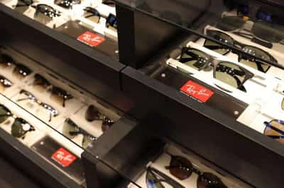 Image for EssilorLuxottica improves margin in challenging market