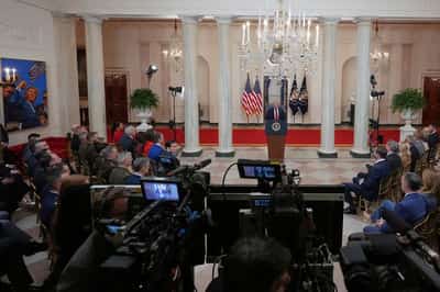Image for Trump weighs broader cabinet shake-up as Iran war pressure grows