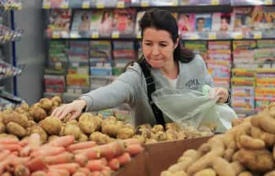Image for Russian consumer price index falls for second consecutive week