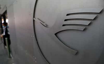 Image for Lufthansa sets 2026 profit outlook range after Q2 EBIT hit by fuel costs