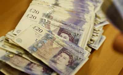 Image for Sterling strengthens to $1.42, boosted by dollar weakness