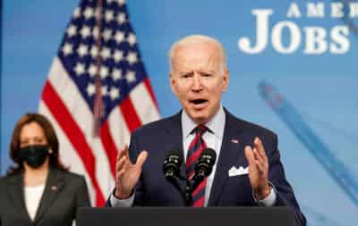 Image for Analysis-With quick fixes, Biden&#8217;s agencies reverse Trump&#8217;s Wall Street-friendly rules