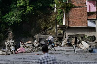 Image for Factbox-List of nationalities of missing tourists in Nepal flood