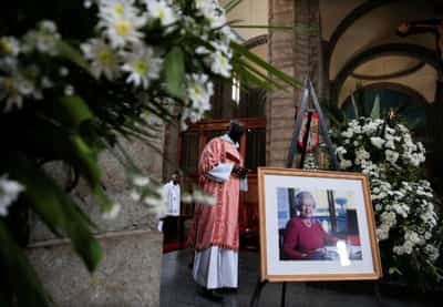 Image for Queen’s death revives memories both fond and bitter in Zimbabwe