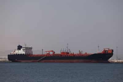 Image for Oil rises nearly 1% as US launches new strikes against Iran, supply tightens